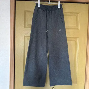 허그아워 스웨트 팬츠