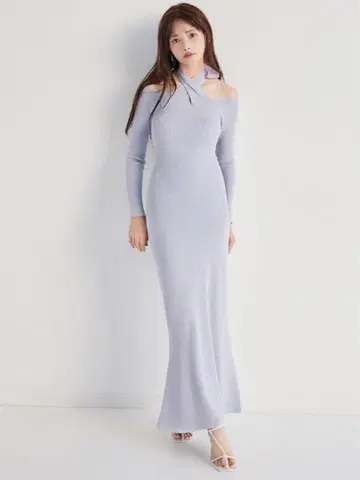 SNIDEL 라벤더 오프숄더 긴팔 니트 원피스