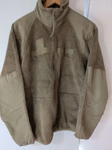 베이지 플리스 밀리터리 자켓