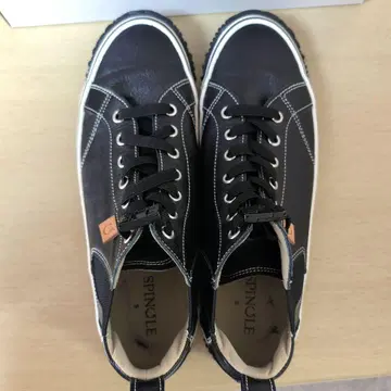 SPINULE 블랙 스니커즈 S. 일본제.