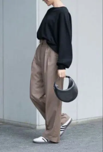 34 이에나 TR 갭버 턱 스트레이트 팬츠