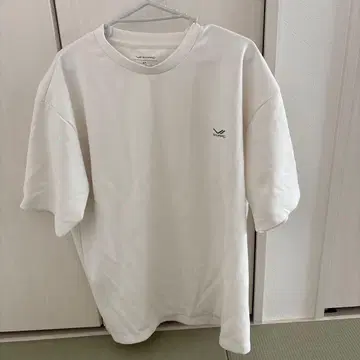 SIXPAD 화이트 반팔 T셔츠 LL