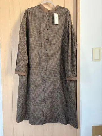 휴일과 시 셔츠 원피스