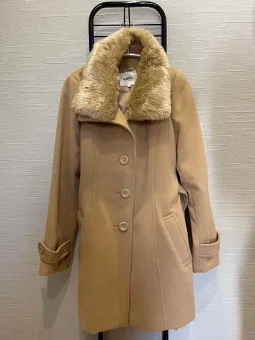 OZOC 퍼 카라 부착 롱 코트 38 베이지