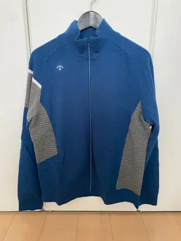 [ 데상트 골프 ] 집업 니트 O