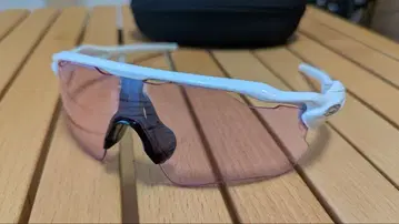 오클리 Rader EV 화이트 프리즘 로우라이트 렌즈 교체용 코 패드