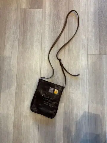 coxcomb beams 숄더백 가죽