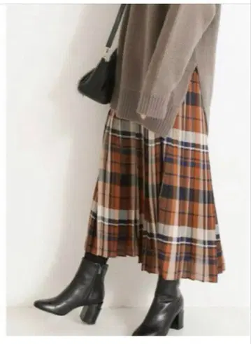 스픽 앤 스팬 체크 플리츠 롱 스커트