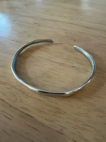 실버 925 내로우 뱅글 애로우즈