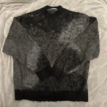 그라데이션 니트 스웨터