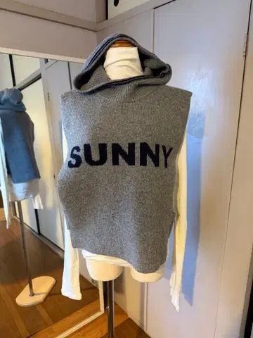 Spick&Span 그레이 후드 부착 니트 베스트와 이너 세트