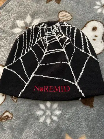 NOREMID 거미줄 디자인 비니