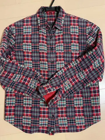 마드모아젤 논논 체크 무늬 플란넬 긴팔 셔츠