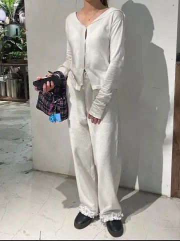 moose's frill sweat pants