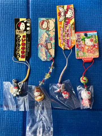 지역 한정 키티 스트랩 4종 택 포함