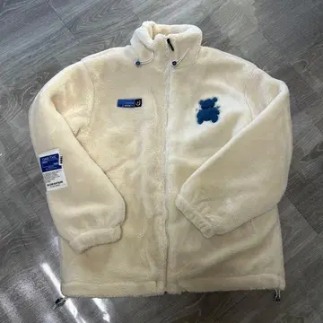 아이보리 플리스 자켓 테디베어 자수