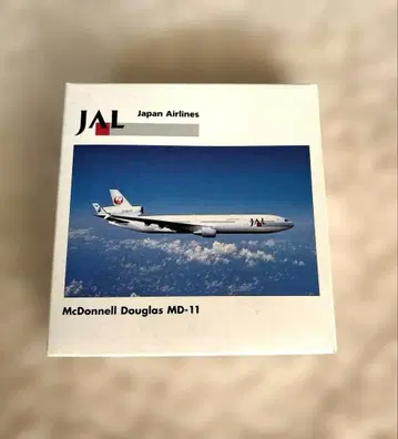 herpa 1/500 JAL McDonnell Douglas MD-11