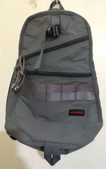 브리핑 x 뉴발란스 콜라보 백팩 그레이