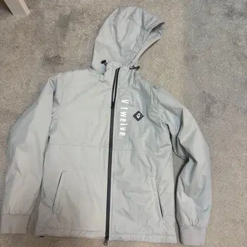 V12 골프웨어 다운