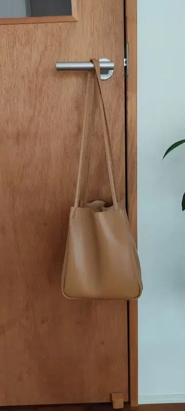 유나이티드 애로우즈 토트백 숄더백 카멜