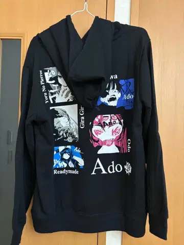 Ado x 돈키 콜라보 후드티 우세와 M 사이즈 캔뱃지 택 포함