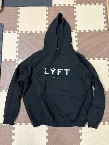 LYFT 블랙 후드티 L 사이즈