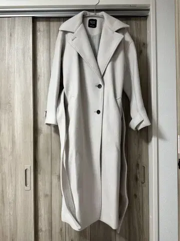 UNITED TOKYO 롱 코트 화이트