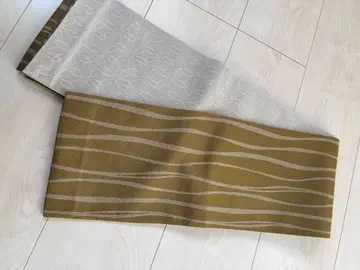 장척 겨자색과 베이지 리버서블 고급 의류점 구매 미사용품