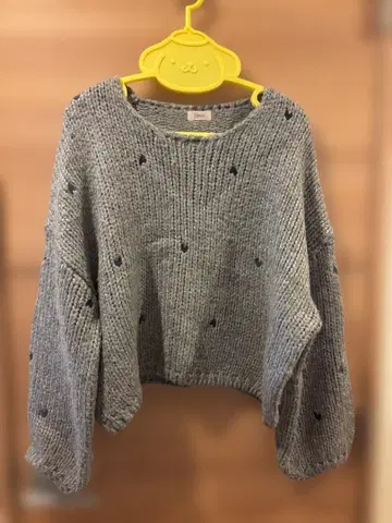 [ Flower ] 하트 무늬 니트 스웨터 / 그레이