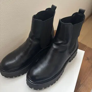 새상품급 ENESS 블랙 사이드 고어 부츠 38