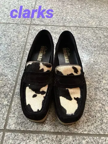 Clarks 로퍼 블랙/화이트 23cm