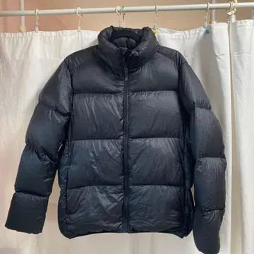 유니클로 울트라 라이트 다운 볼륨 자켓