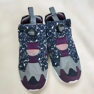 새상품급 Reebok 펌프 퓨리 23.5cm
