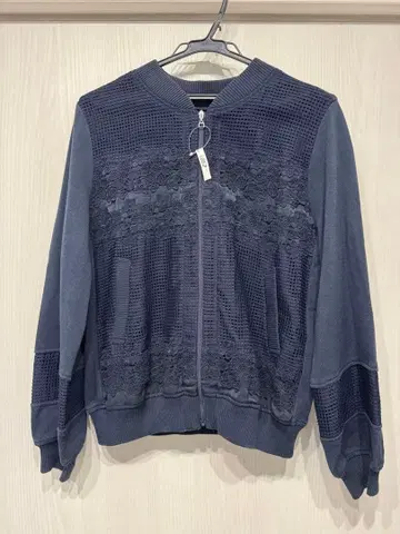 레리안 15 사이즈 레이스 자수 상의