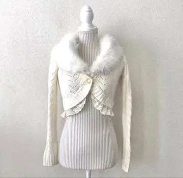 리즈리사 아이보리 퍼 숏 가디건