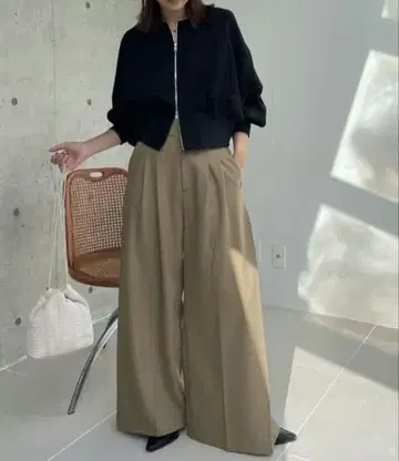 카프리슈 마쥬 W 페이스 ZIP 가디건 블랙