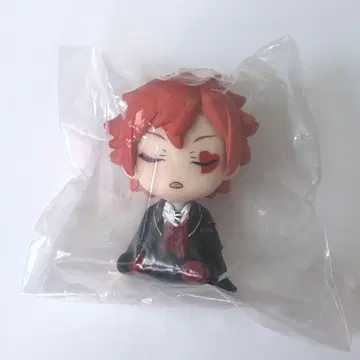 어깨 쿵 Fig. 트위스티드 원더랜드 에이스 트라포라