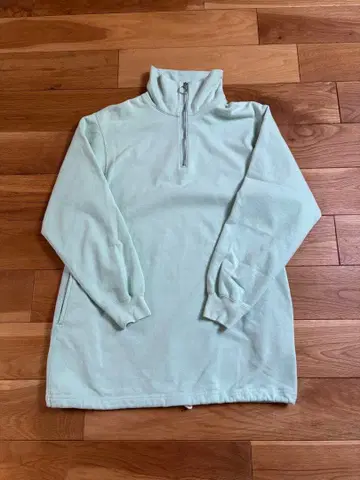 Pheeny 하프 지퍼 맨투맨 민트 그린