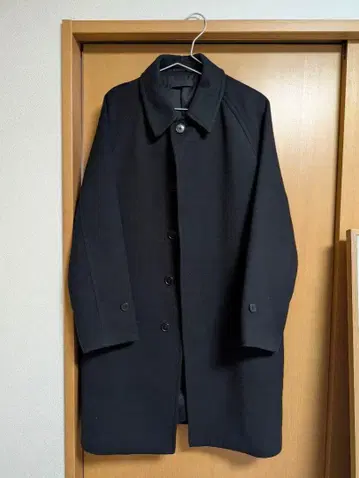 유니클로 싱글 브레스 코트