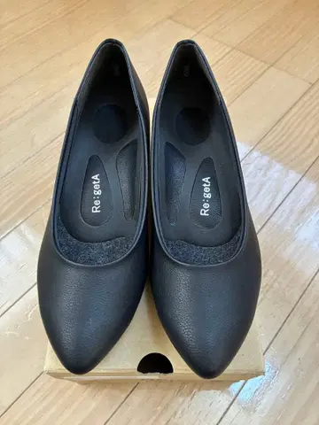 리게타 뾰족 펌프스