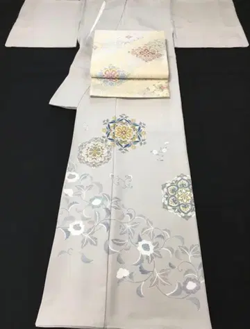 현대 이로도메소데 미사용 금 자수 삼중문 일품