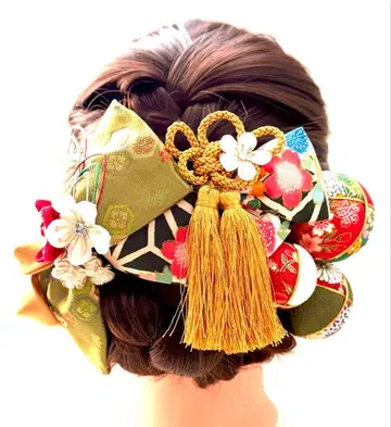 니시진 비단 리본과 쓰마미자이쿠 머리 장식 (602)