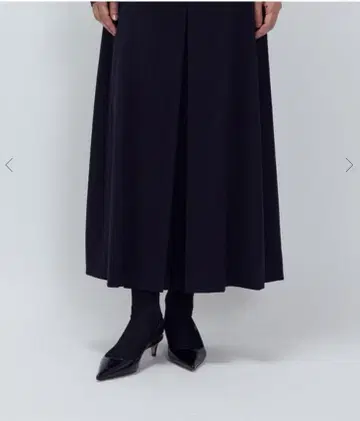 새상품 반값 1er 프리미어 아롱디스망 울 새틴 큐롯 팬츠