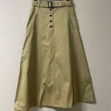 SPICK&SPAN 플레어 스커트 앞 버튼 베이지 38 사이즈