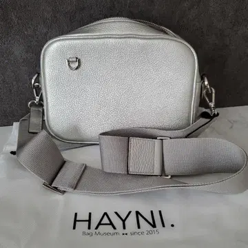 HAYNI 헤이니 [ conwy2 컨위2 ] 숄더백