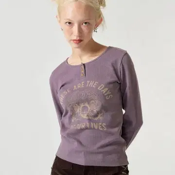 TINA: JOJUN Queen 헨리넥 T셔츠