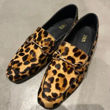 ZARA 브라운 레오파드 로퍼