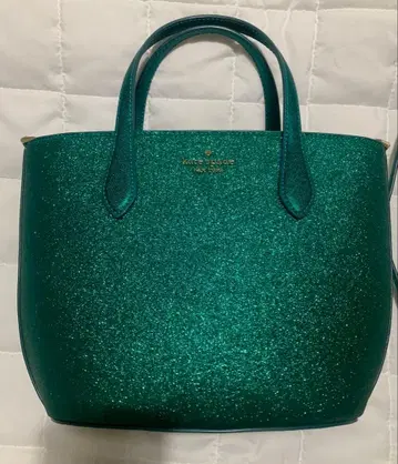 케이트 스페이드 그린 라메 핸드백