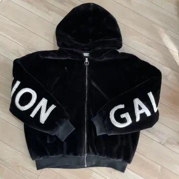 후드 부착 보아 자켓