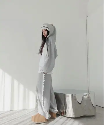 fiction tokyo 프릴 스웨트 팬츠